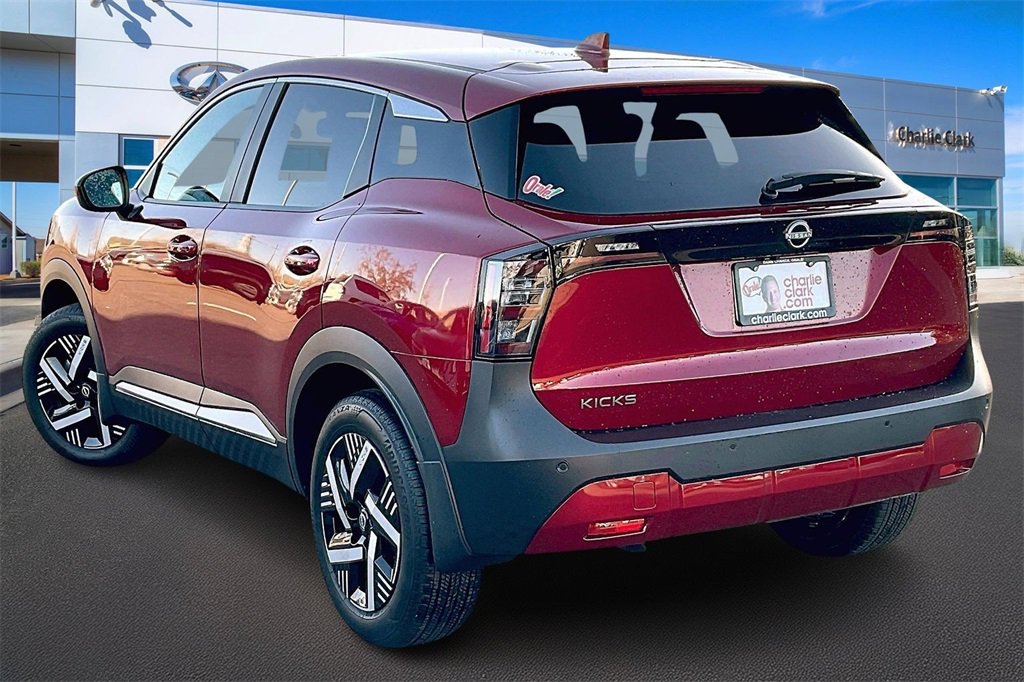 Used 2025 Nissan Kicks SV image 12