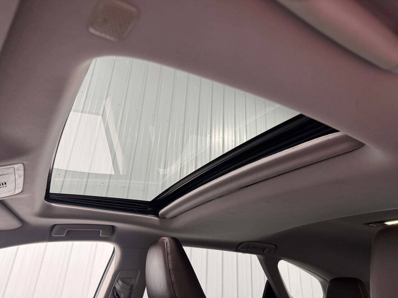 Used 2018 Lexus RX 450hL Luxury w/ Accessory Package image 8