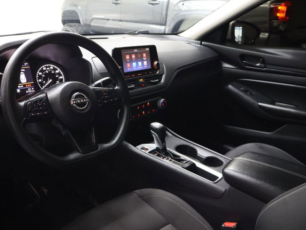 Used 2023 Nissan Altima 2.5 S FWD image 18
