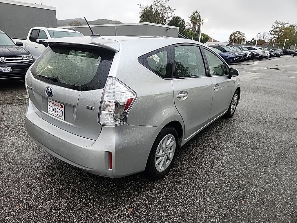 Used 2014 Toyota Prius V Three image 5