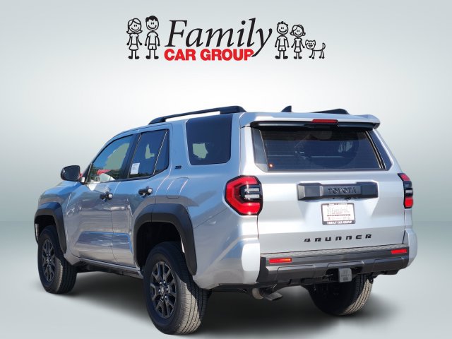 New 2026 Toyota 4Runner SR5 AWD/4WD image 3