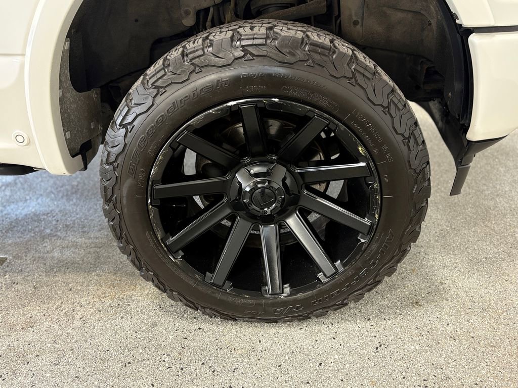 Used 2018 Ford F150 Platinum w/ Technology Package AWD/4WD image 26