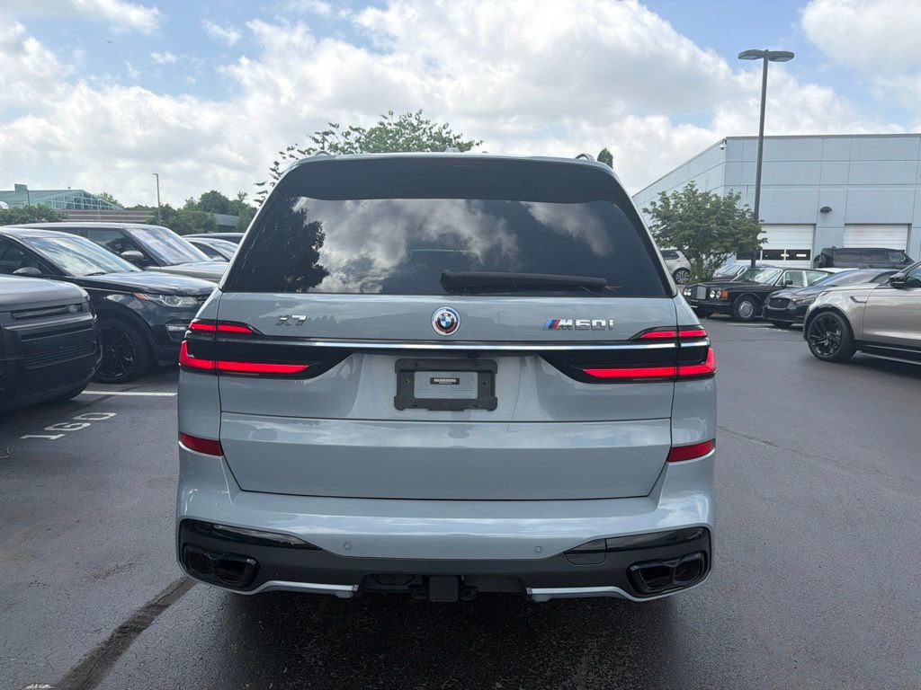 Used 2023 BMW X7 M60i w/ Executive Package AWD/4WD image 4