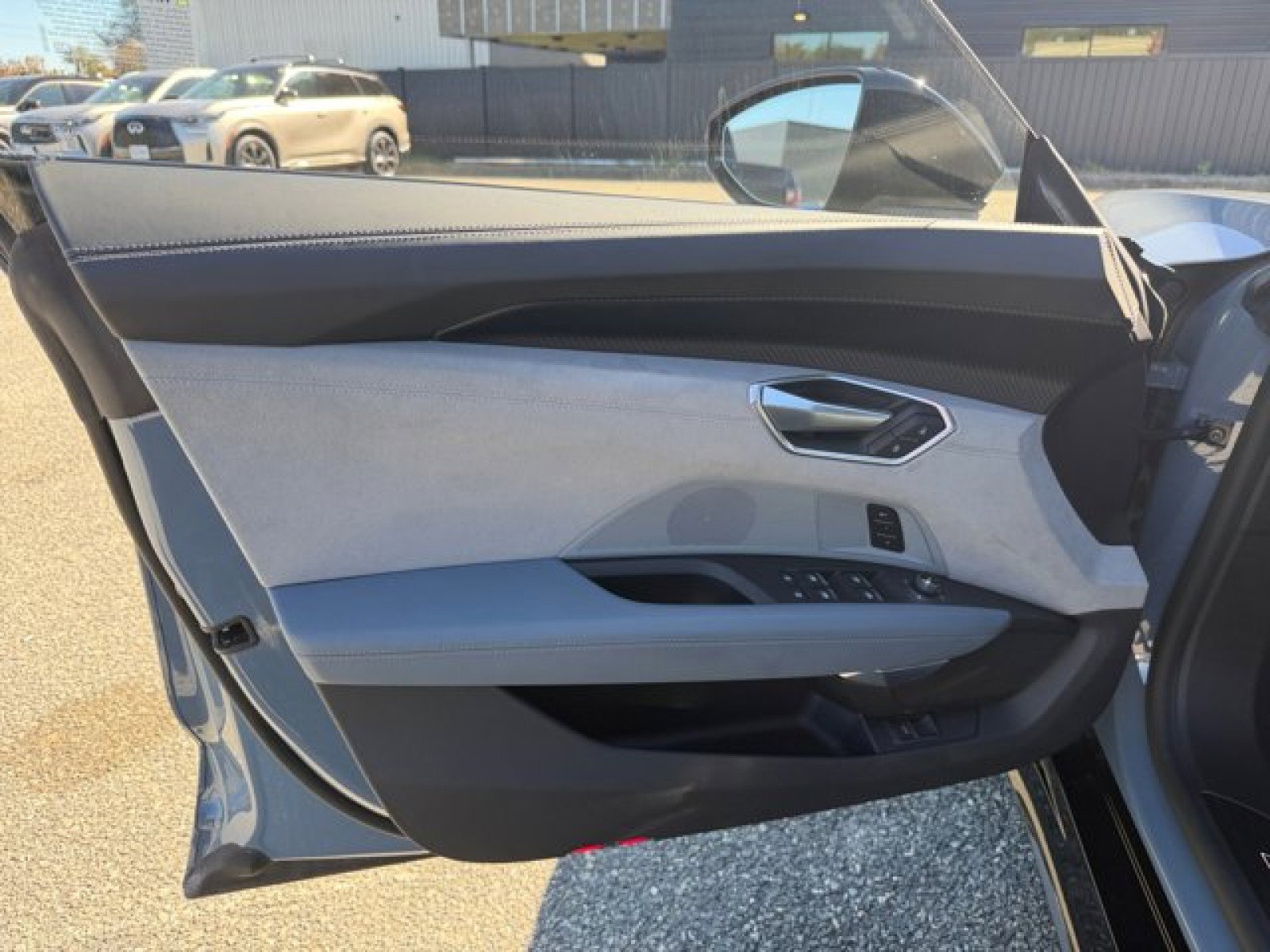 Used 2023 Audi e-tron GT Prestige w/ Prestige Package image 21