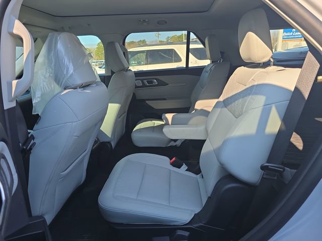 Used 2025 Ford Explorer Platinum w/ Ultimate Package image 15