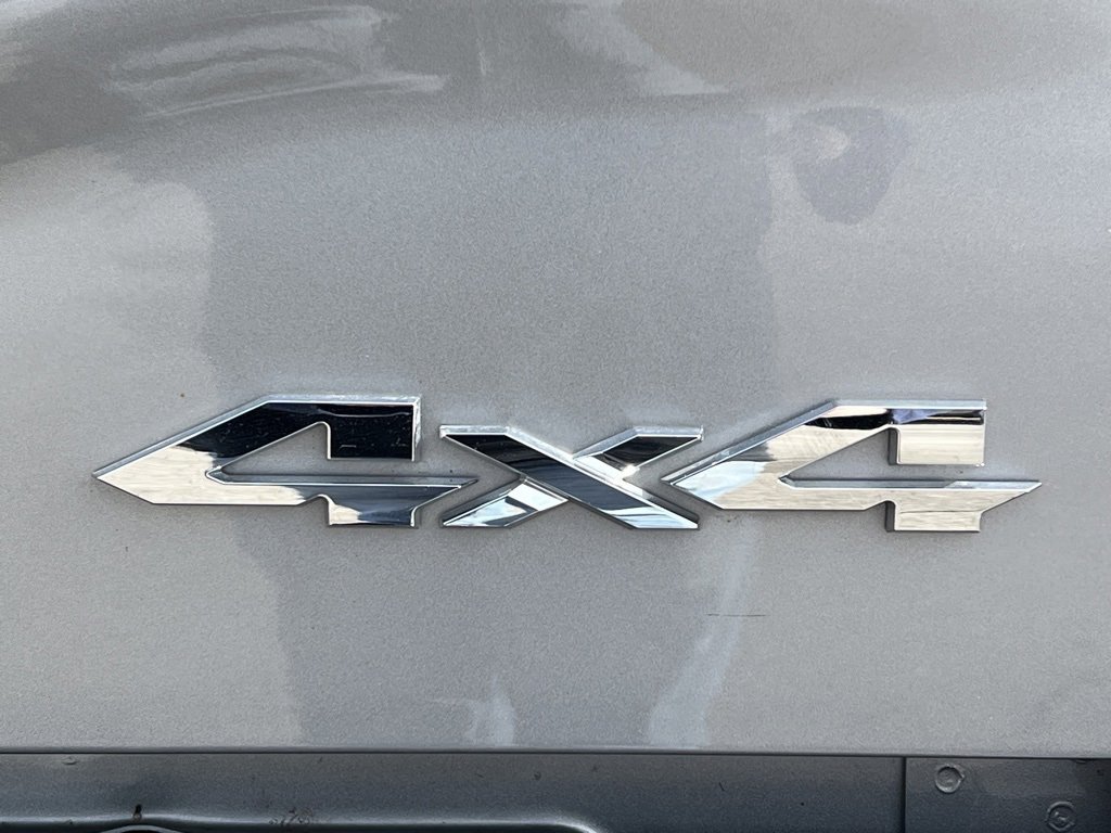 Used 2022 RAM 2500 Laramie w/ Body Color Bumper Group image 19