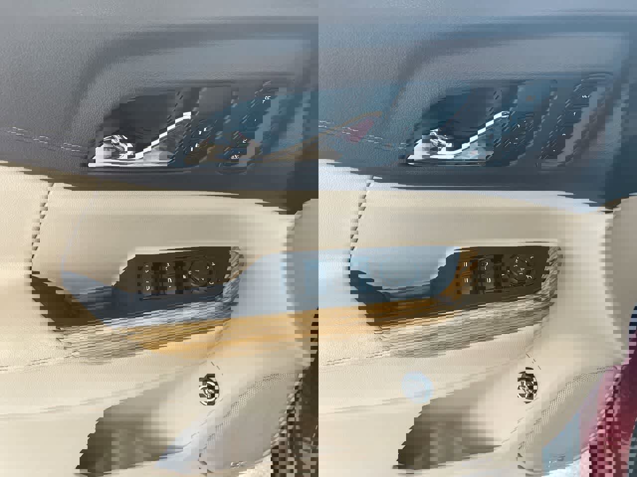 Used 2019 GMC Acadia Denali w/ Technology Package image 13