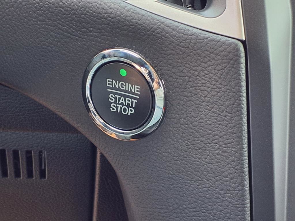 Used 2023 Ford Edge SEL w/ Convenience Package image 13