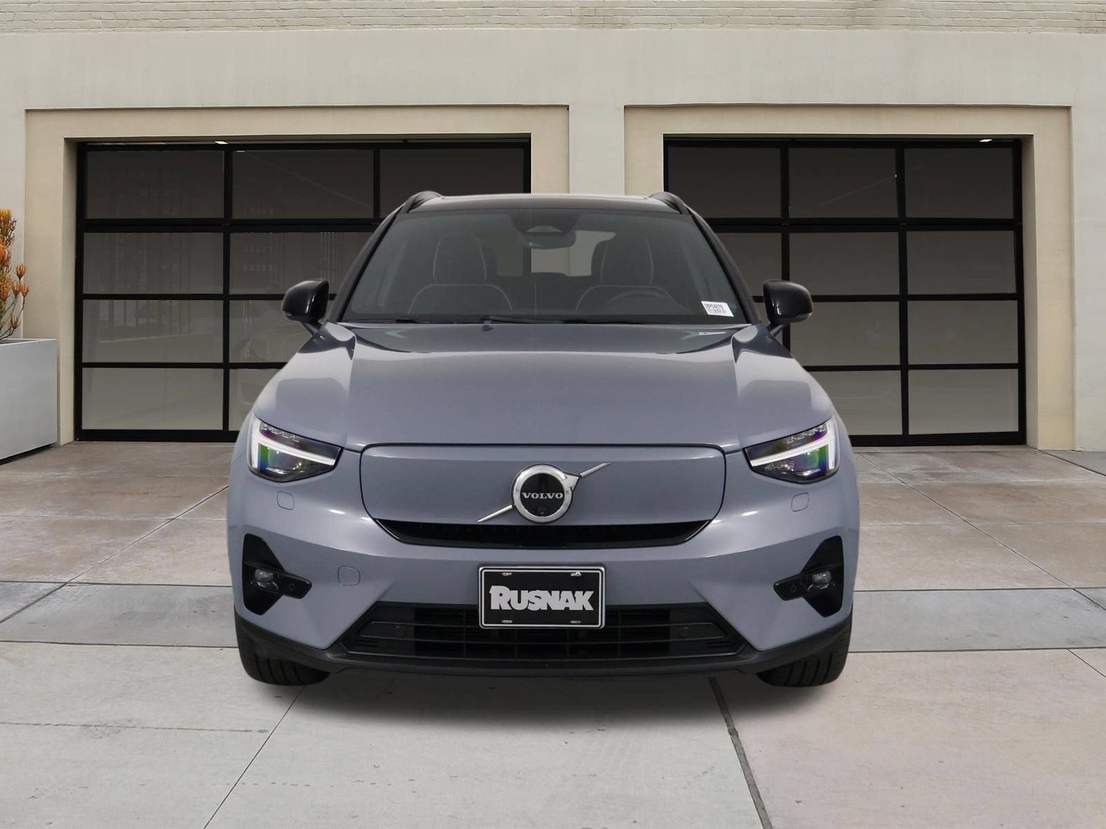 Used 2023 Volvo XC40 Recharge Ultimate AWD/4WD image 6