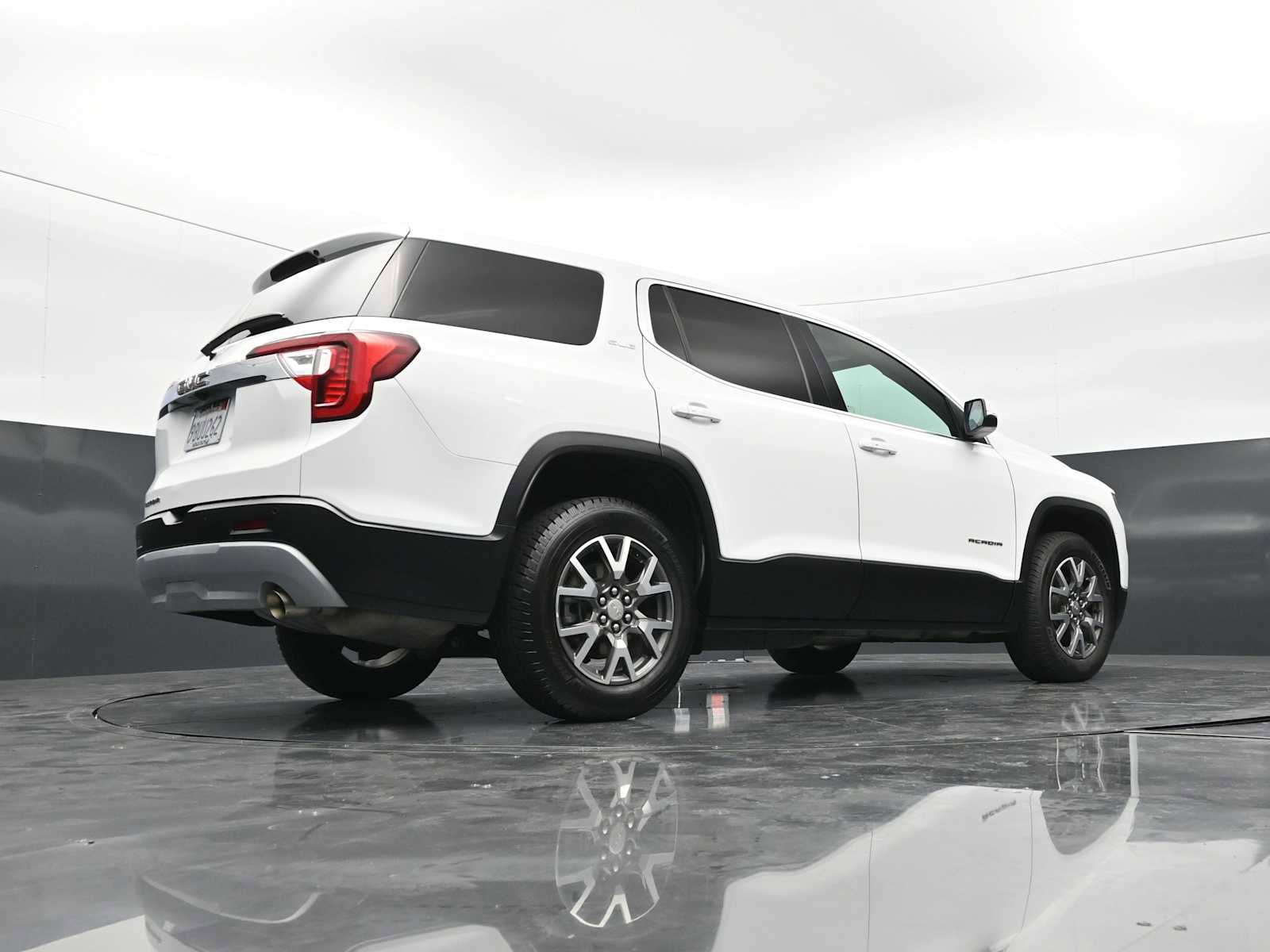 Used 2020 GMC Acadia SLE FWD image 30