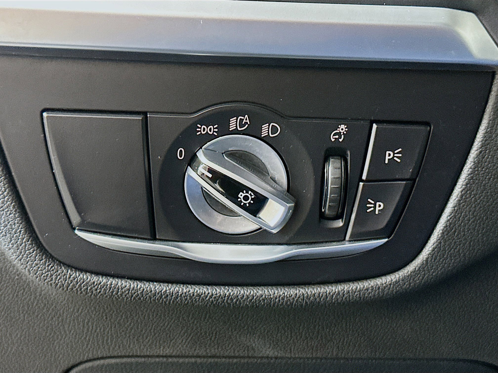 Used 2023 BMW X3 sDrive30i image 17