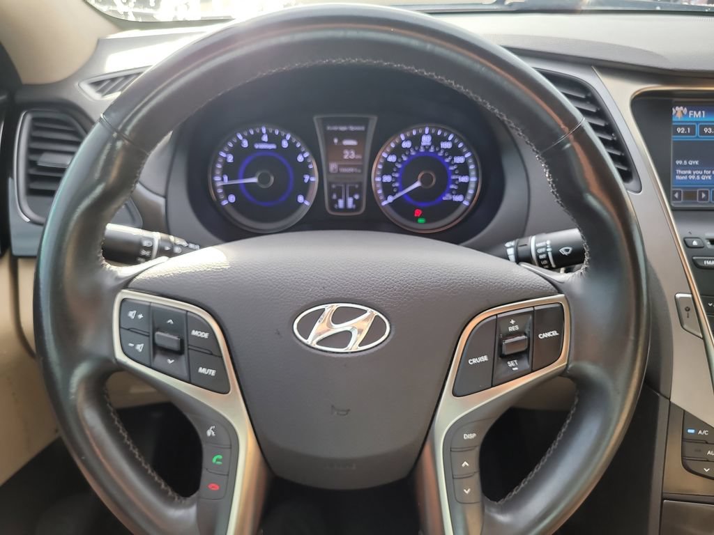 Used 2013 Hyundai Azera FWD image 28