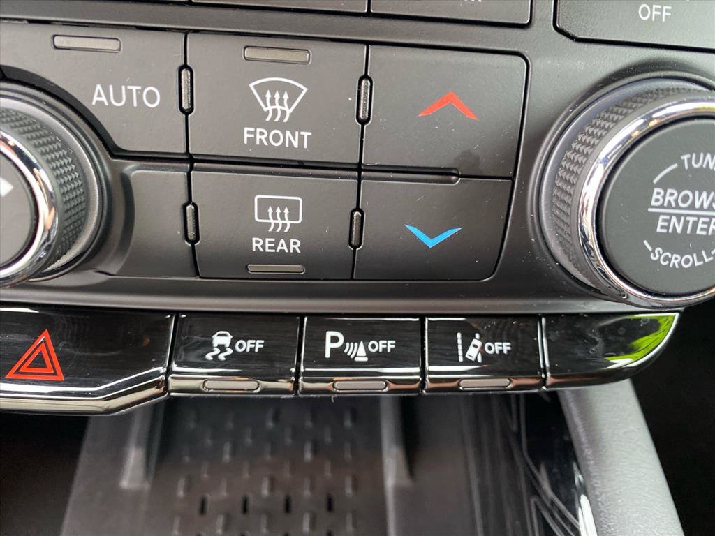 Used 2025 Dodge Durango GT AWD/4WD image 14