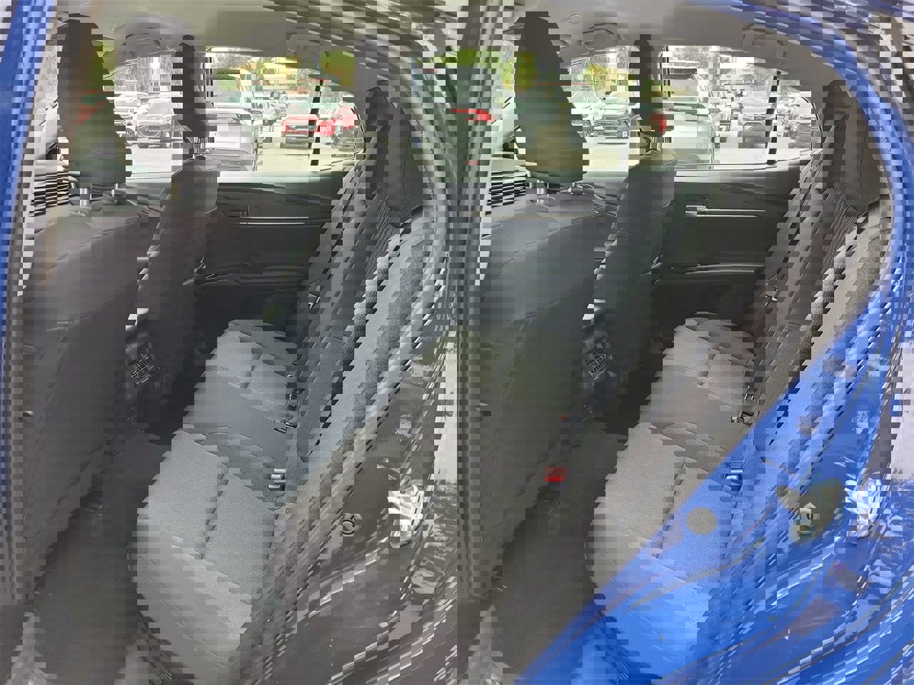 Used 2025 Toyota Camry LE image 11