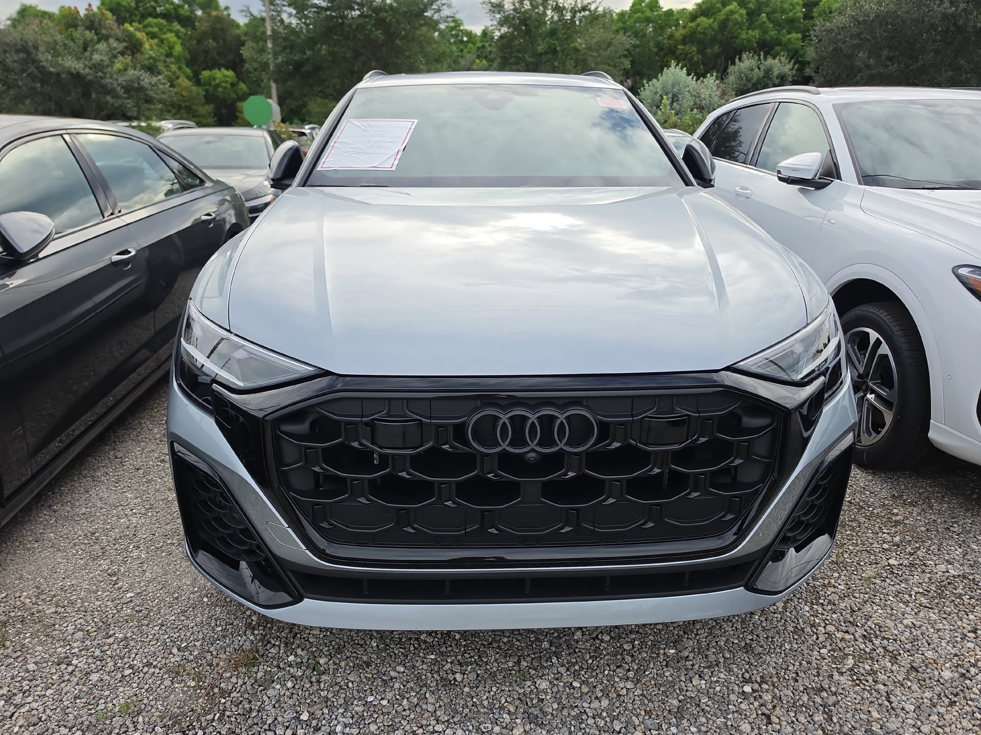 Used 2024 Audi SQ8 Premium Plus w/ Executive Package AWD/4WD image 2
