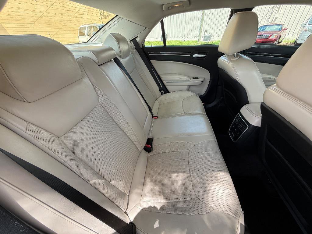 Used 2016 Chrysler 300 C w/ Safetytec Plus Group image 16