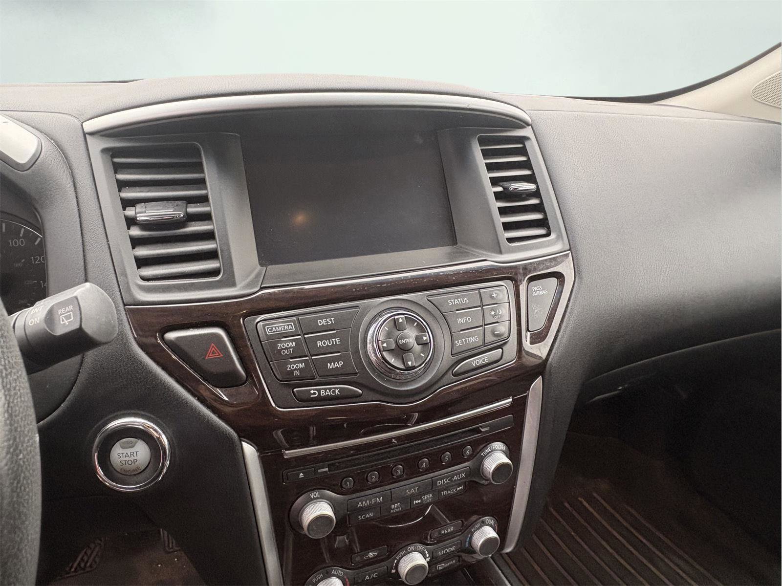 Used 2015 Nissan Pathfinder Platinum image 20