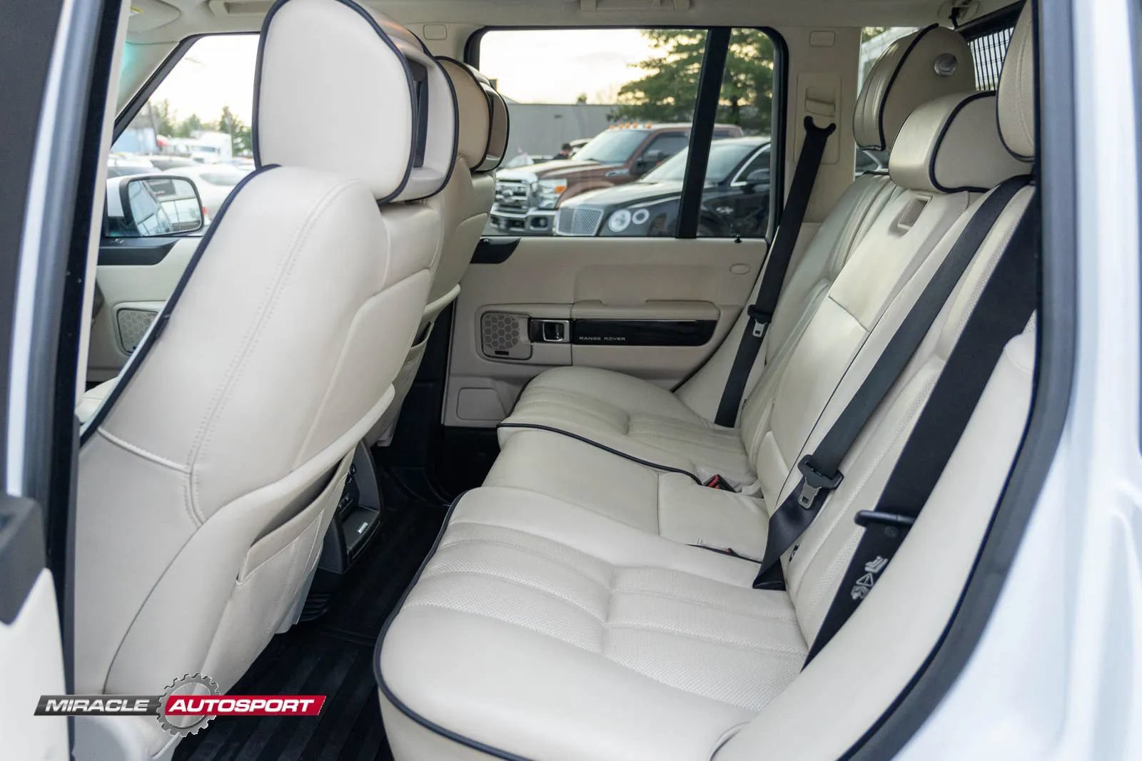 Used 2012 Land Rover Range Rover Supercharged AWD/4WD image 22
