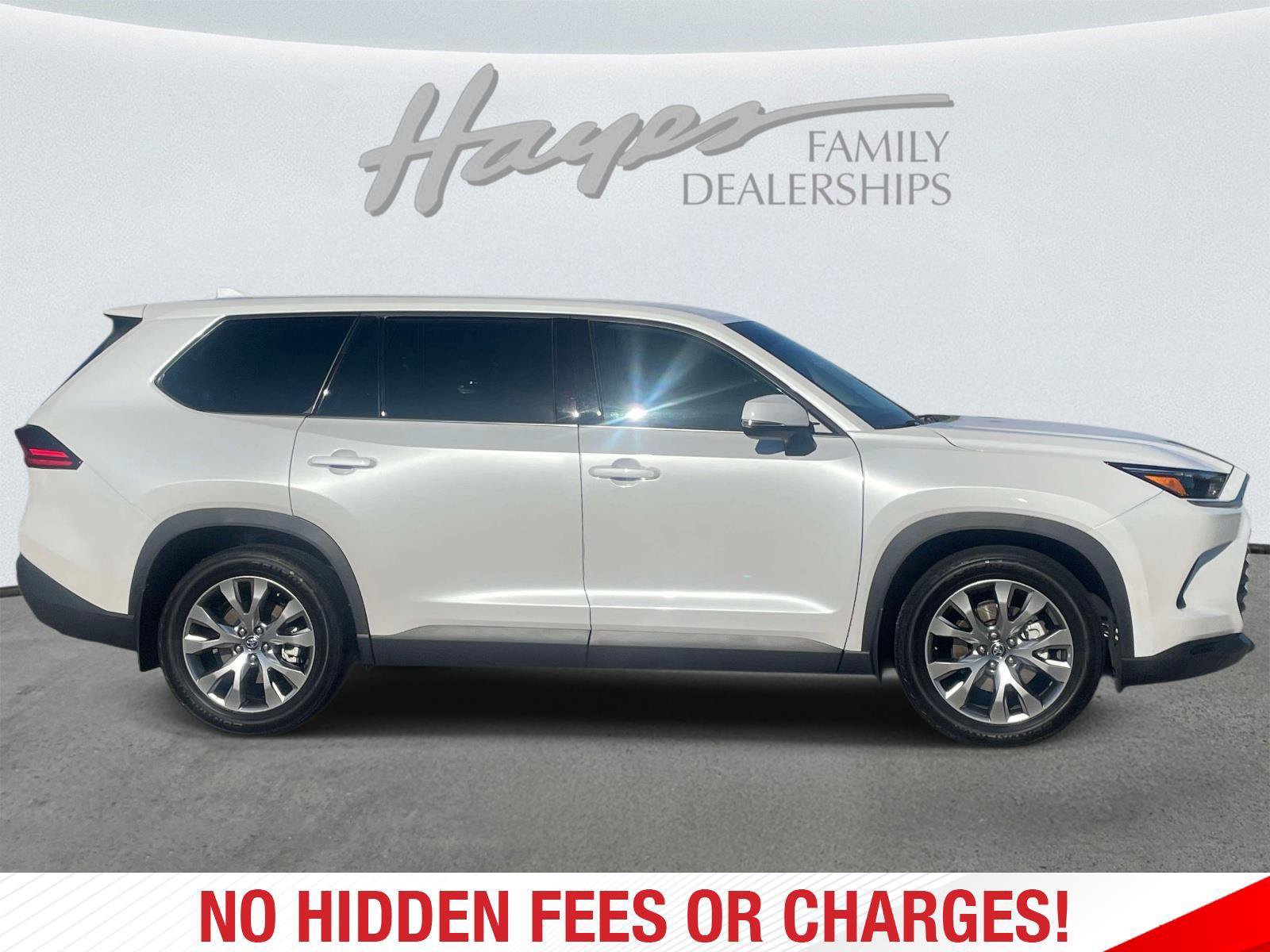 Used 2025 Toyota Grand Highlander FWD image 2