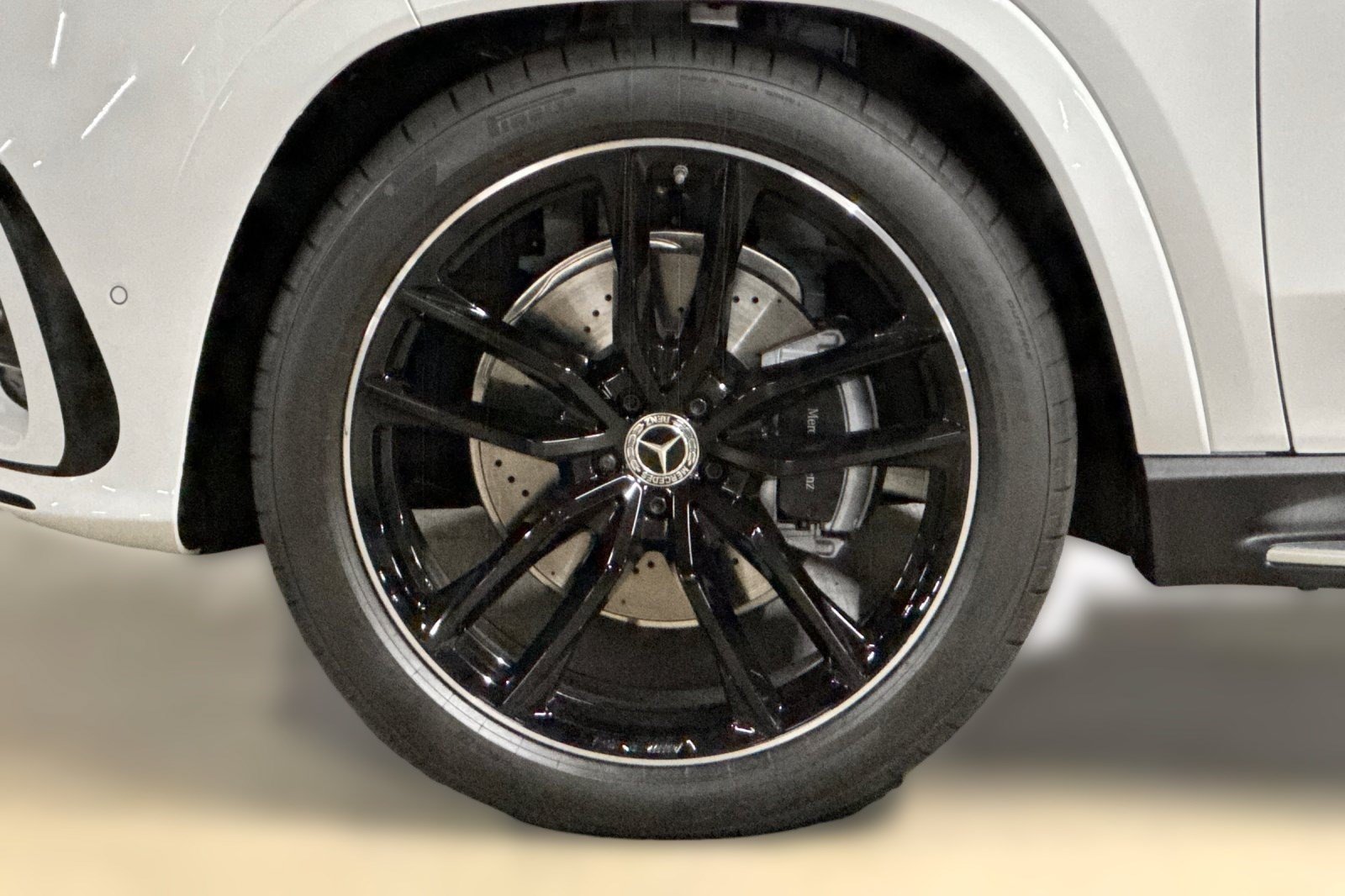 New 2026 Mercedes-Benz GLS 580 4MATIC image 12