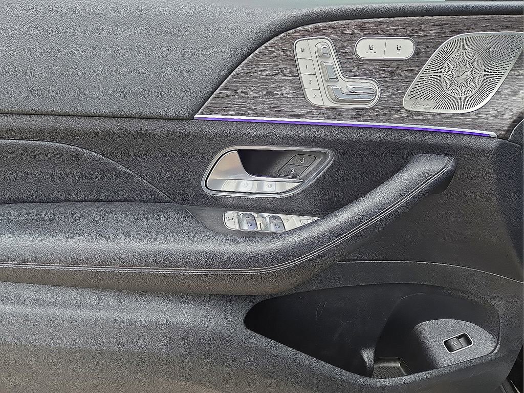 Used 2021 Mercedes-Benz GLE 350 4MATIC w/ Premium Package image 33