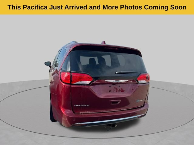 Used 2018 Chrysler Pacifica Limited FWD image 4