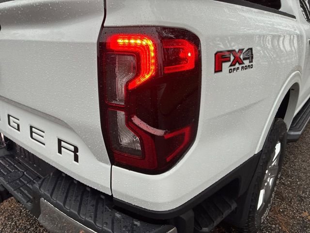 Used 2024 Ford Ranger Lariat w/ FX4 Off-Road Package image 15