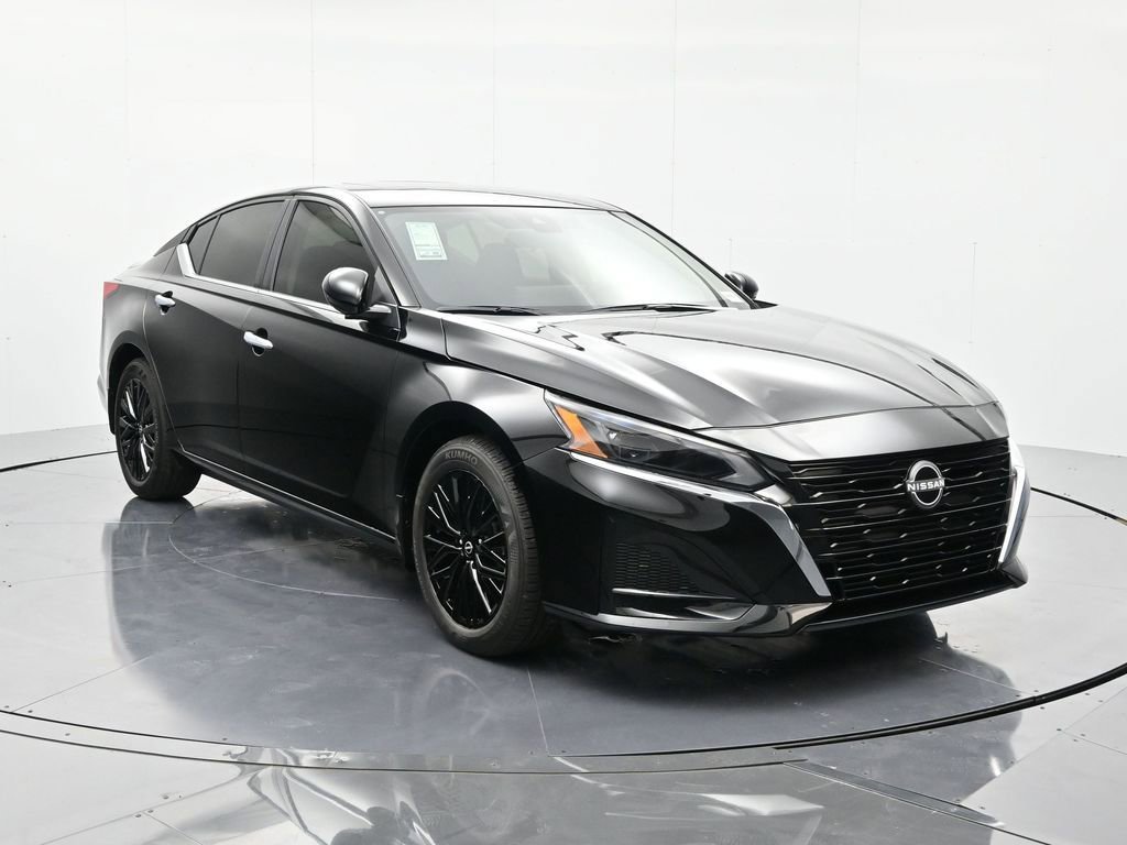 New 2025 Nissan Altima 2.5 SV w/ SV Special Edition Package FWD image 3