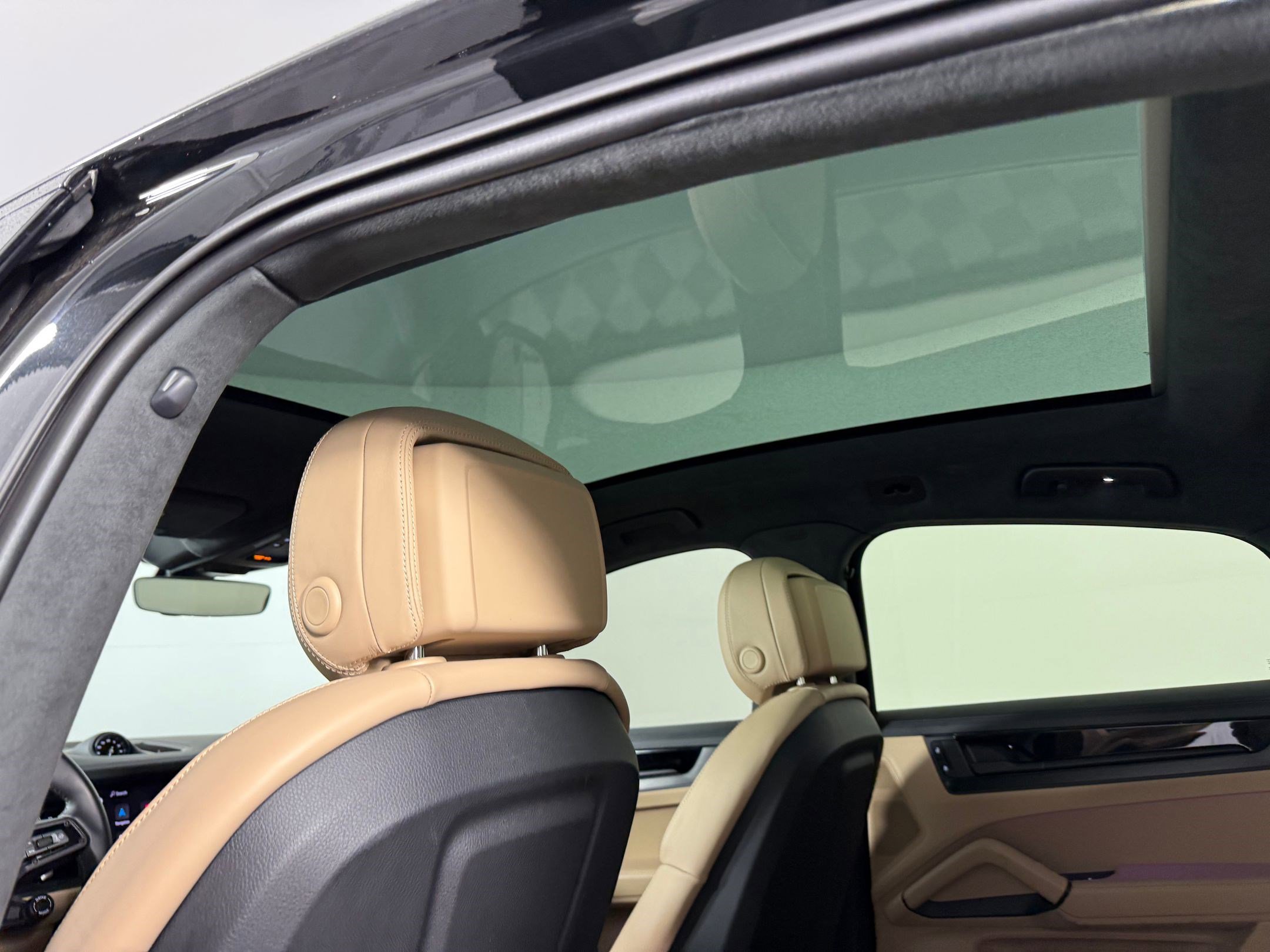 Used 2025 Porsche Cayenne GTS image 16