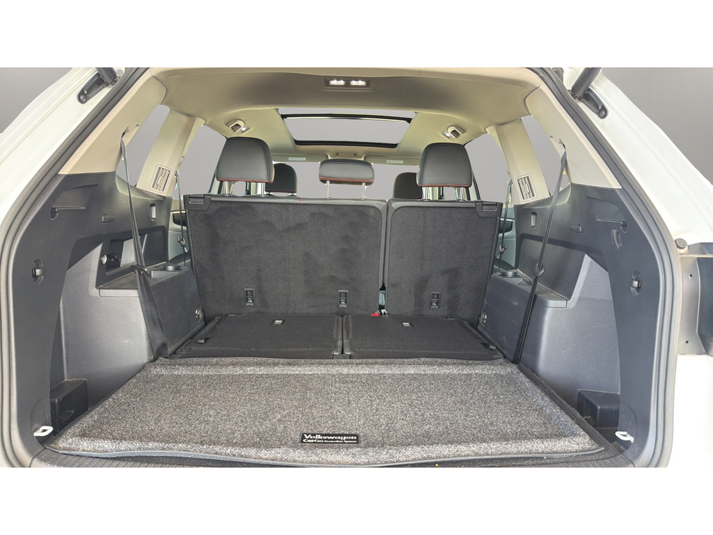 Used 2025 Volkswagen Atlas Peak Edition SE AWD/4WD image 13