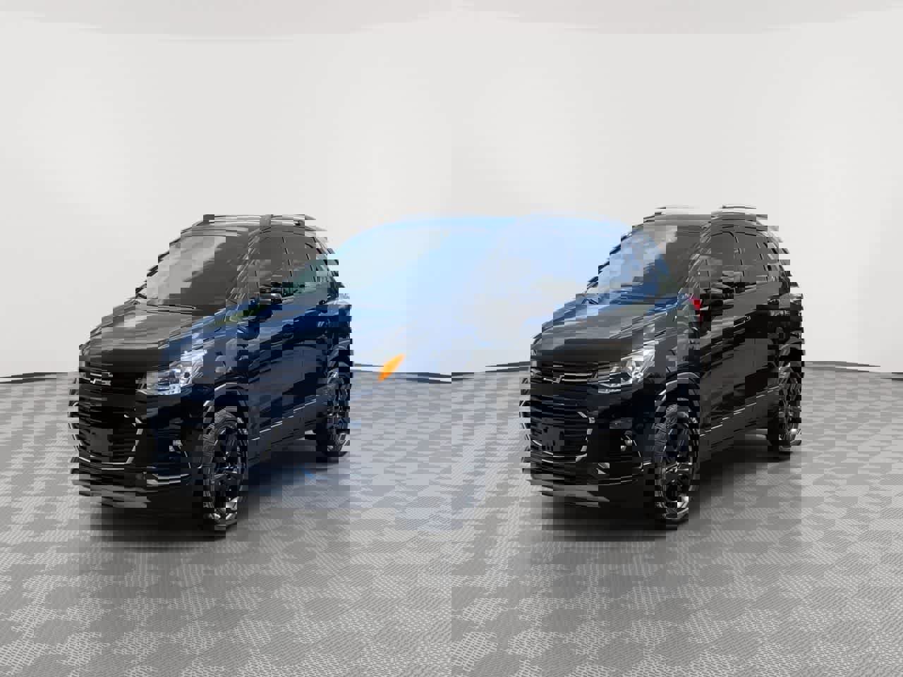 Used 2019 Chevrolet Trax Premier w/ Midnight Edition image 4