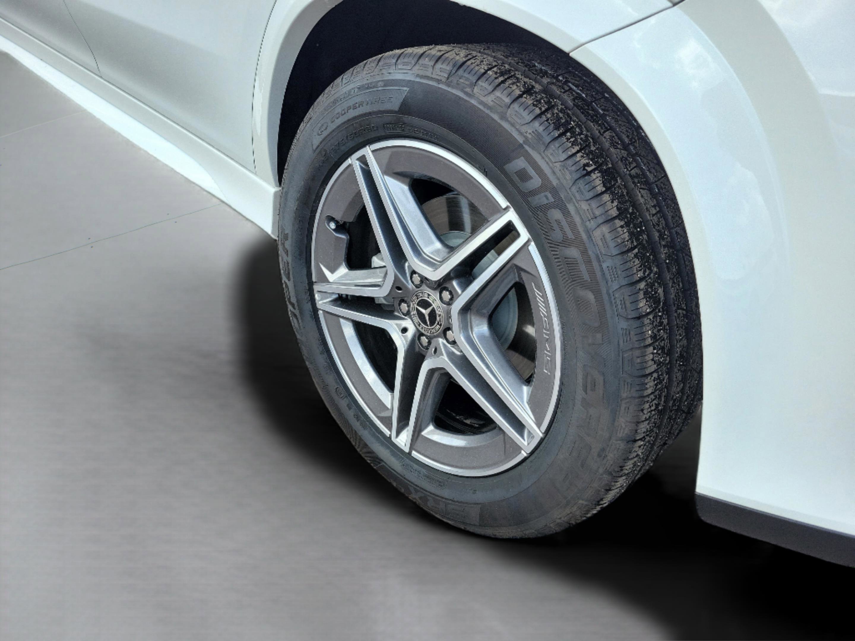 Certified 2026 Mercedes-Benz GLE 580 4MATIC image 36