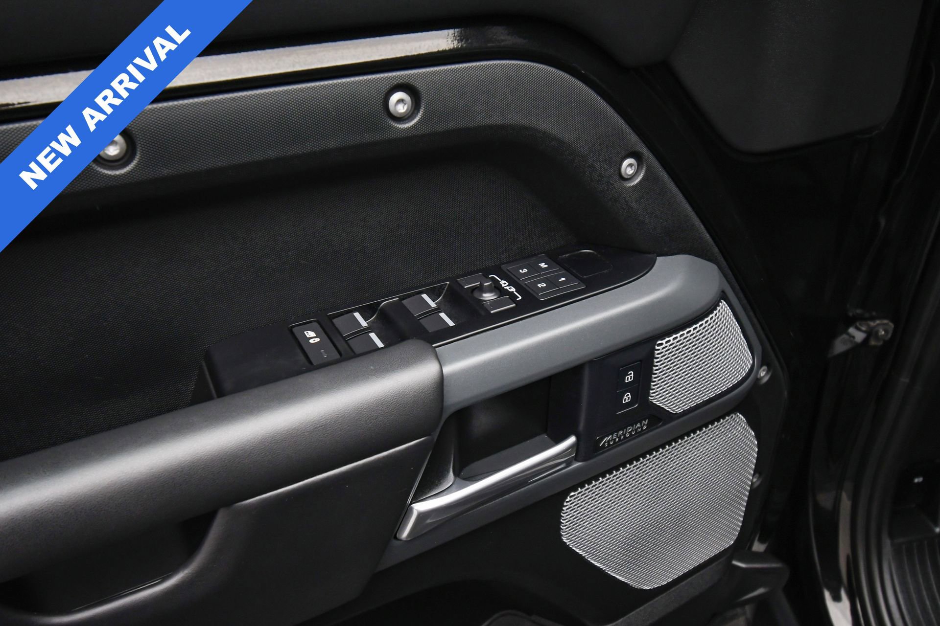 Used 2023 Land Rover Defender 130 X image 42