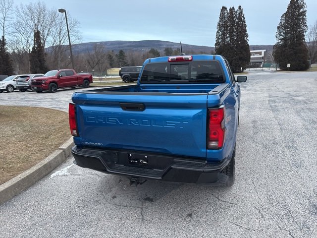 Used 2023 Chevrolet Colorado Z71 w/ Z71 Convenience Package 2 image 16