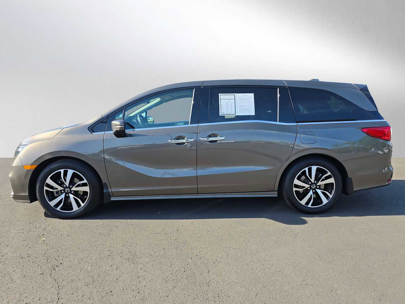 Used 2019 Honda Odyssey Elite image 6