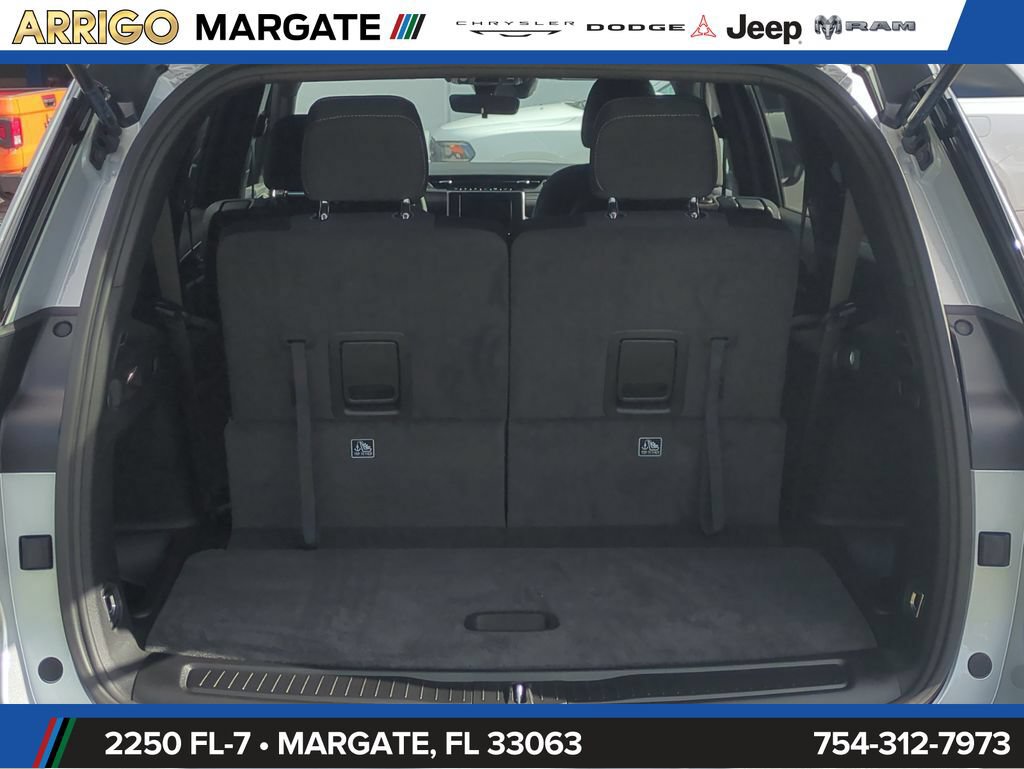 New 2026 Jeep Grand Cherokee L Laredo AWD/4WD image 13