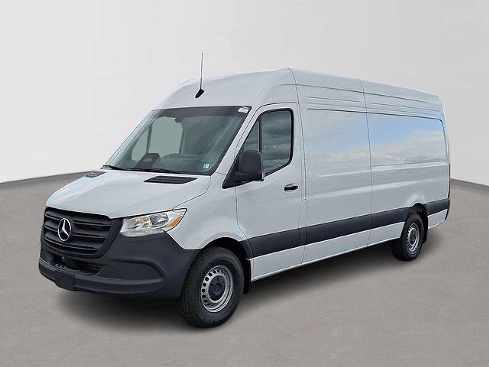 Used 2026 Mercedes-Benz Sprinter 2500 image 1