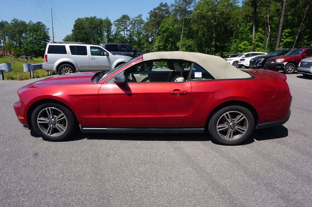 Used 2010 Ford Mustang Premium RWD image 14