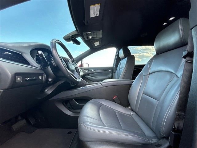 Used 2024 Buick Enclave Premium image 11