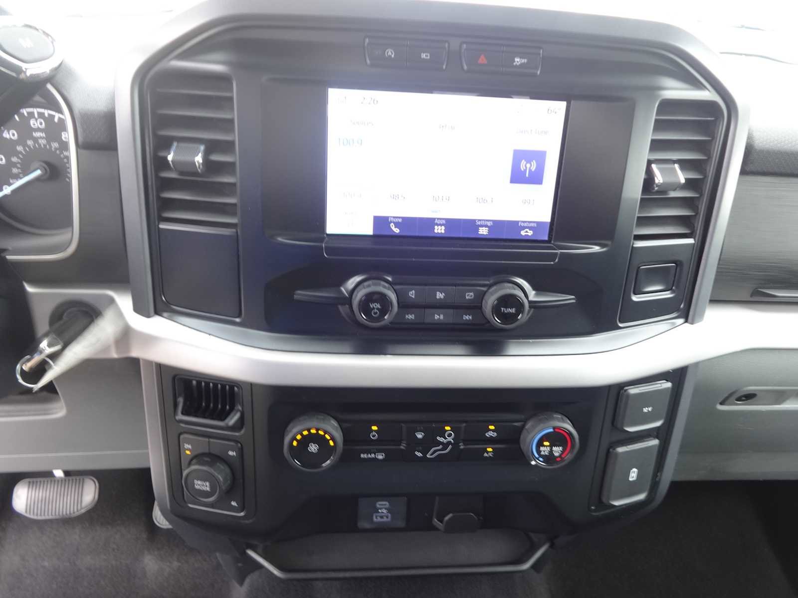 Used 2023 Ford F150 XLT image 19