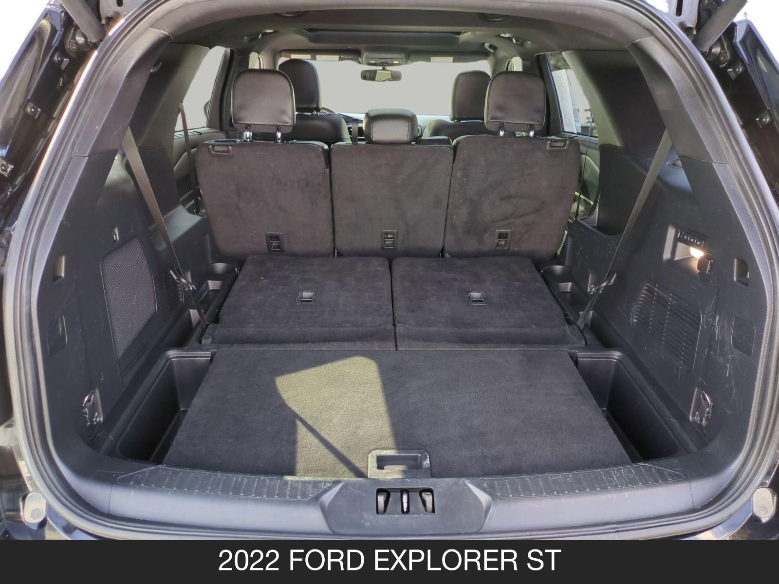 Used 2022 Ford Explorer ST w/ Equipment Group 401A image 20
