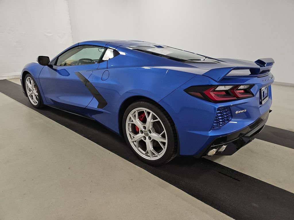 Used 2022 Chevrolet Corvette Stingray Premium Cpe w/ Z51 Performance Package RWD image 3