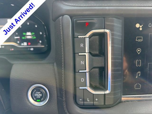 Used 2022 GMC Yukon XL Denali AWD/4WD image 37