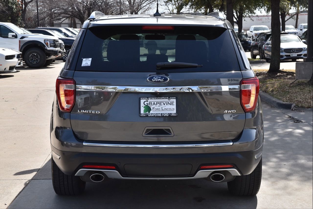 Used 2019 Ford Explorer Limited w/ Class III Trailer Tow Package image 9