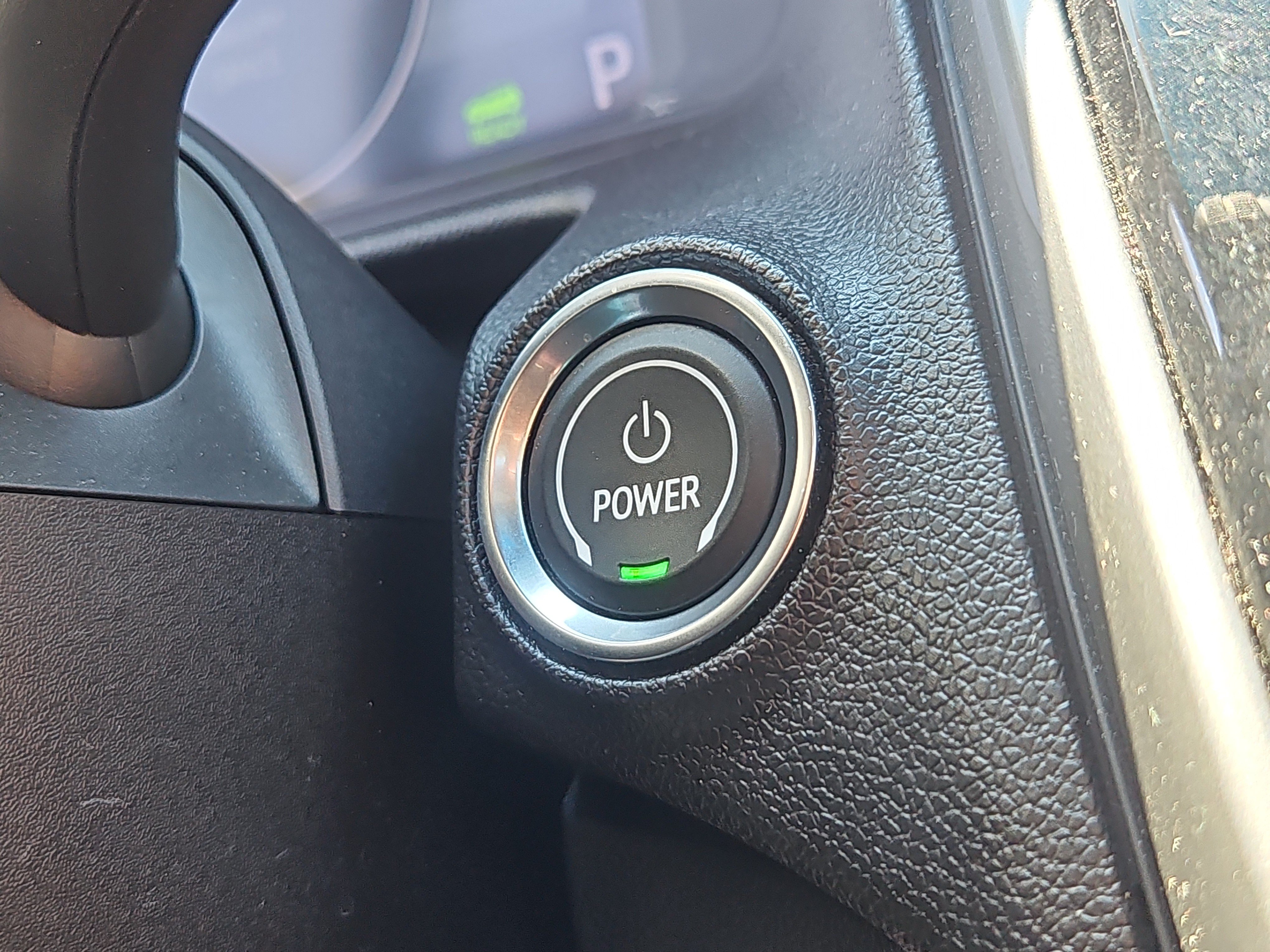 Used 2023 Chevrolet Bolt LT w/ Infotainment Package FWD image 17