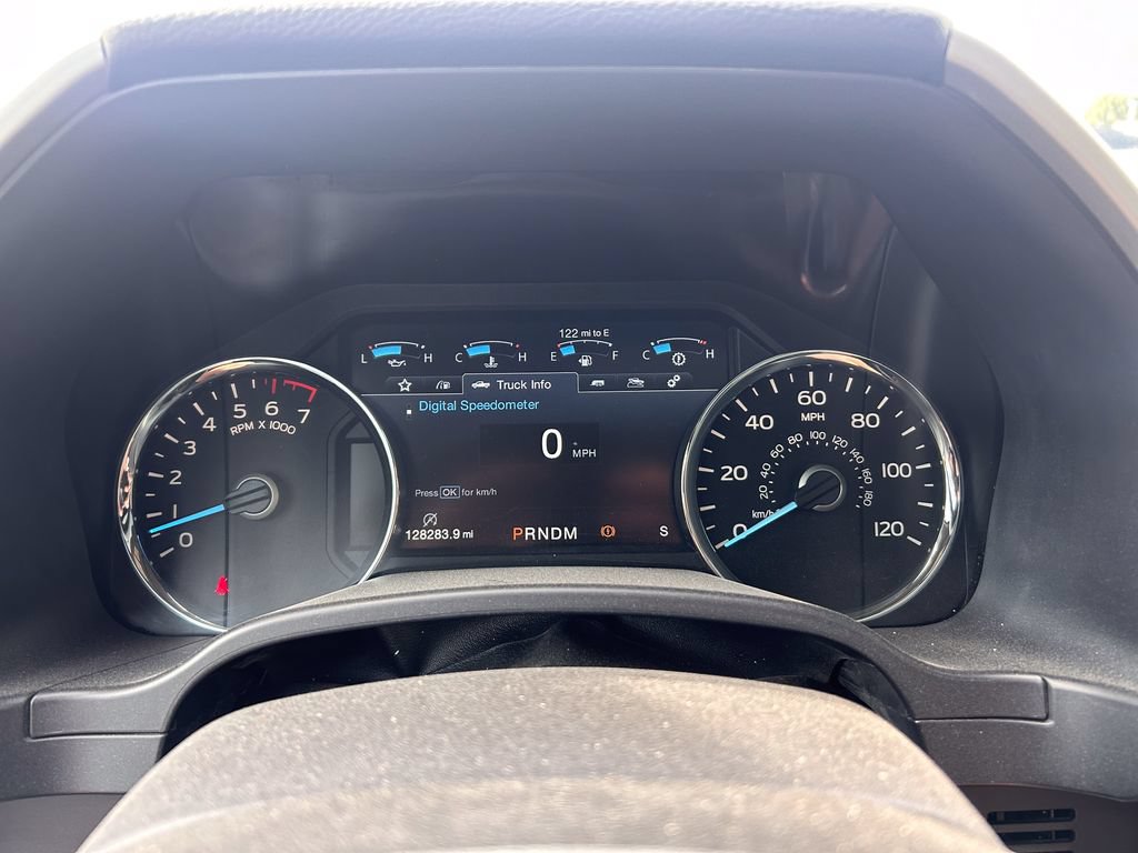 Used 2019 Ford F150 Lariat w/ Equipment Group 502A Luxury AWD/4WD image 30