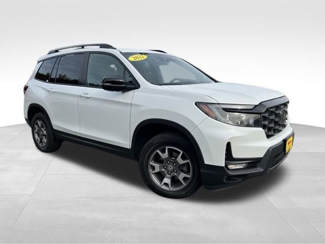 Used 2022 Honda Passport TrailSport image 1
