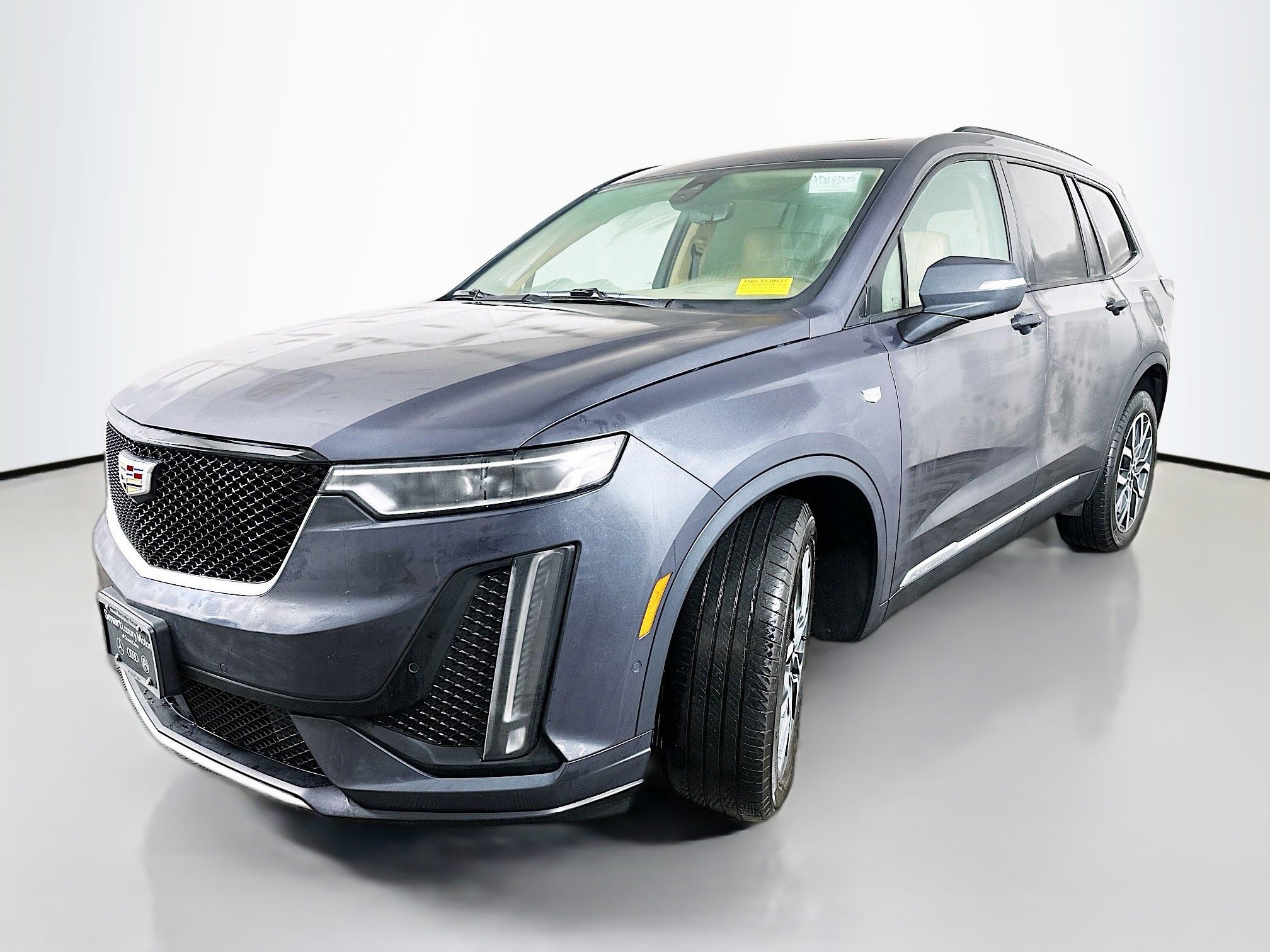 Used 2023 Cadillac XT6 Sport w/ Platinum Package image 3