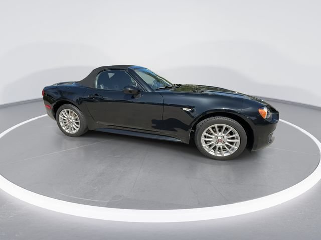 Used 2020 FIAT 124 Spider Classica w/ Technology Group RWD image 9