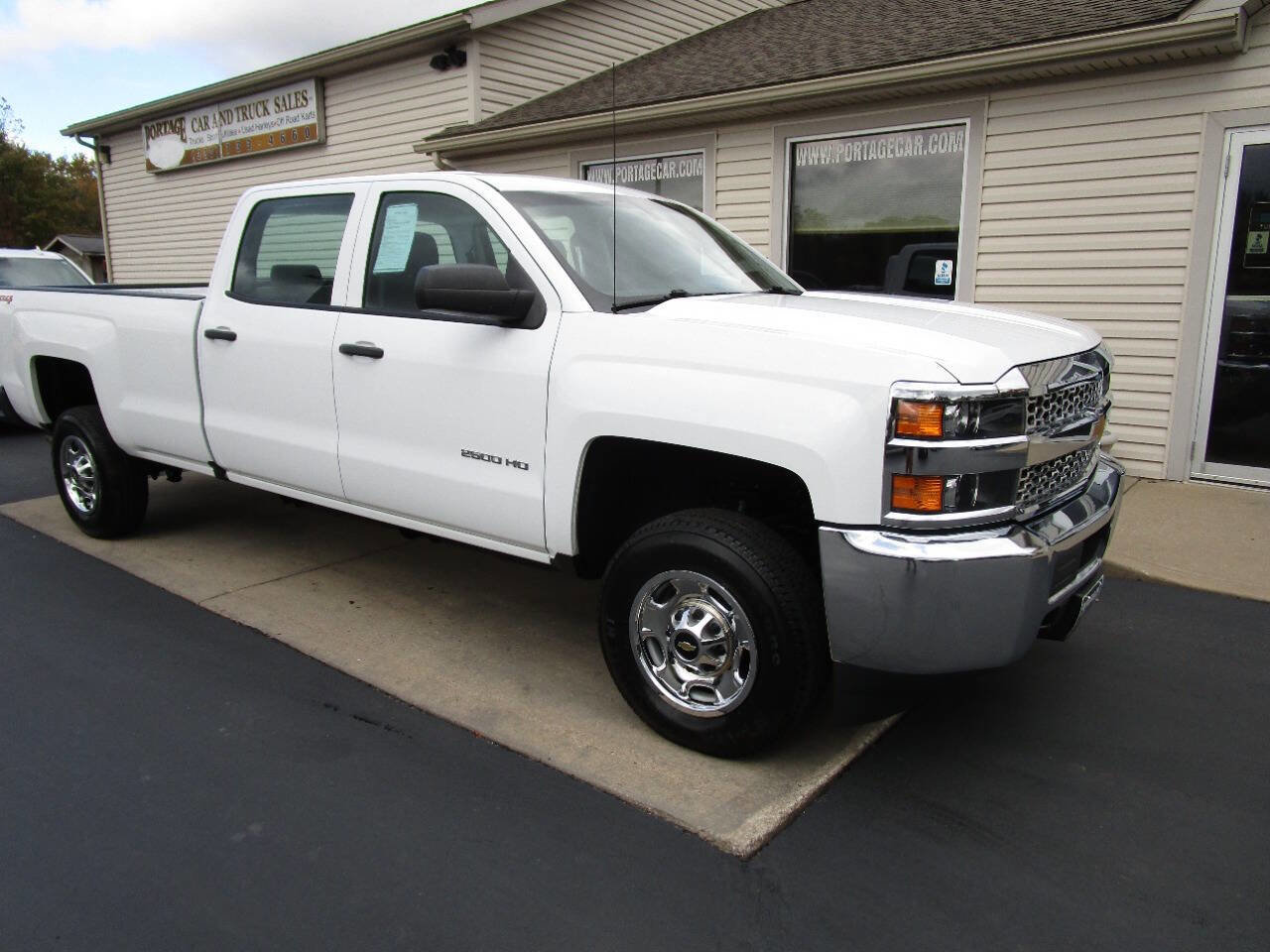 Used 2019 Chevrolet Silverado 2500 W/T image 3